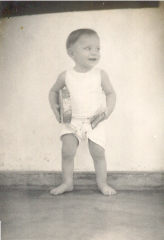 14 juni 36 Bubi en pappie brengen mammie lekkers